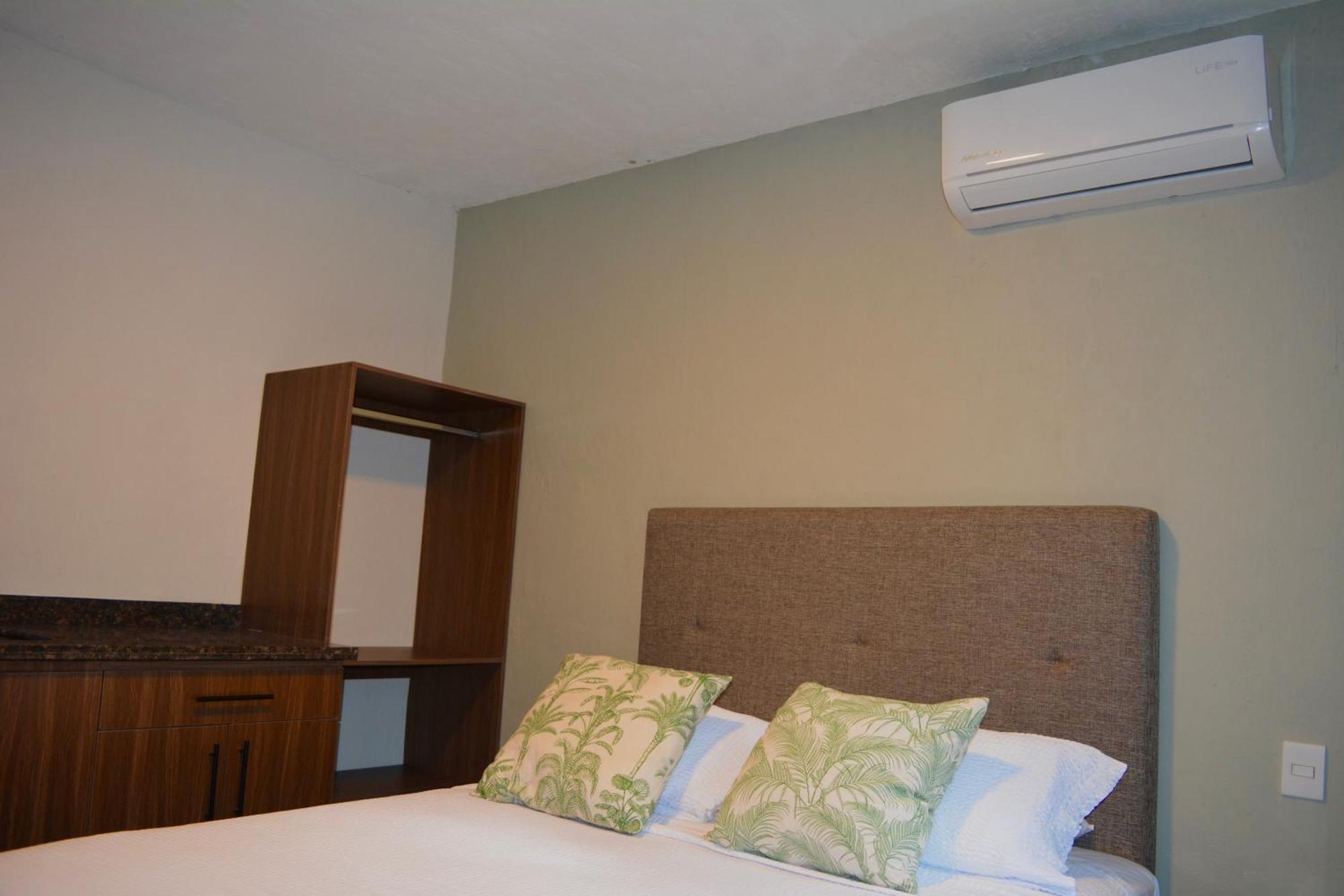 Casa Palmas Hotel Zapopan Bagian luar foto