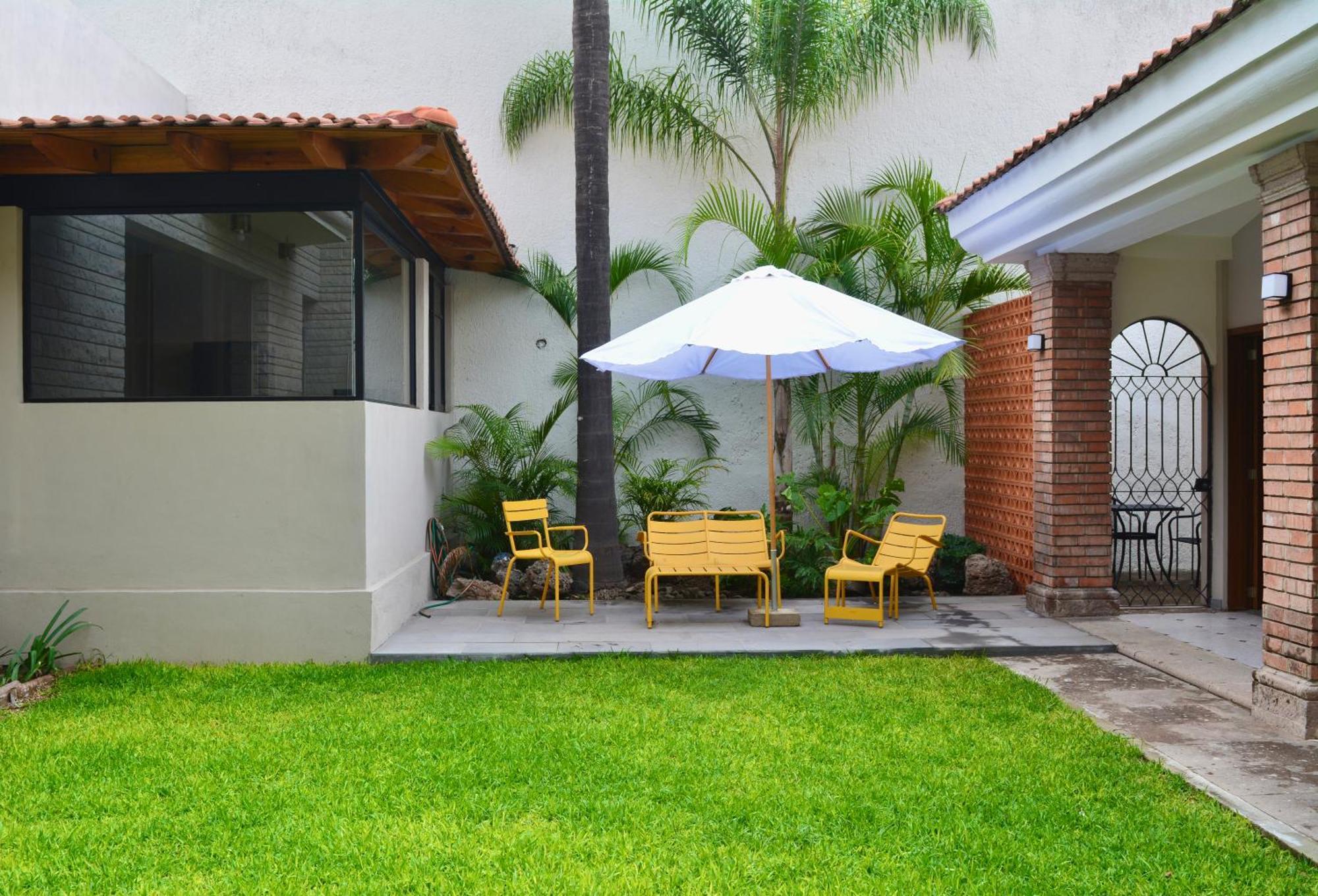 Casa Palmas Hotel Zapopan Bagian luar foto